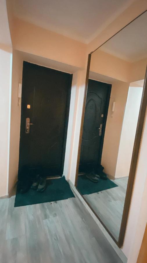 2 Комн Квартира На Новой Площади Apartment อัลมาตี ภายนอก รูปภาพ